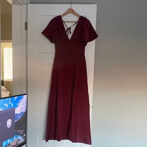 Elegant Burgundy Maxi Dress
